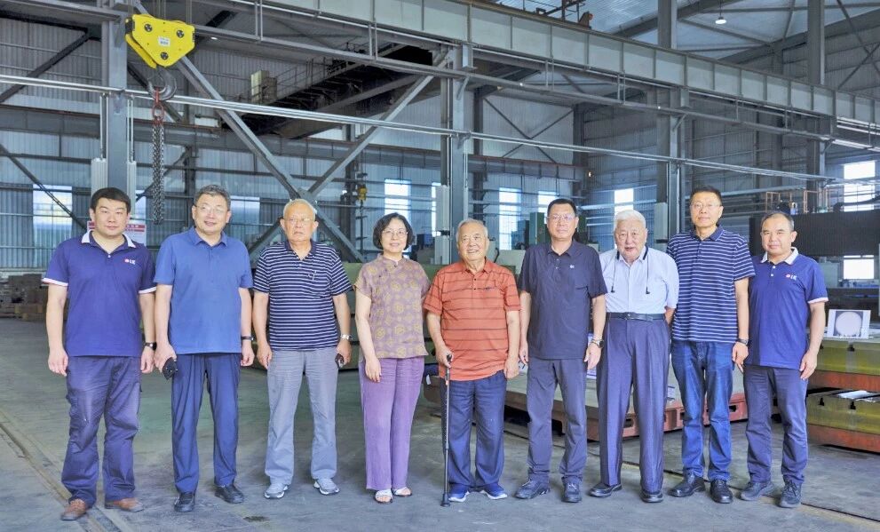 新闻封面